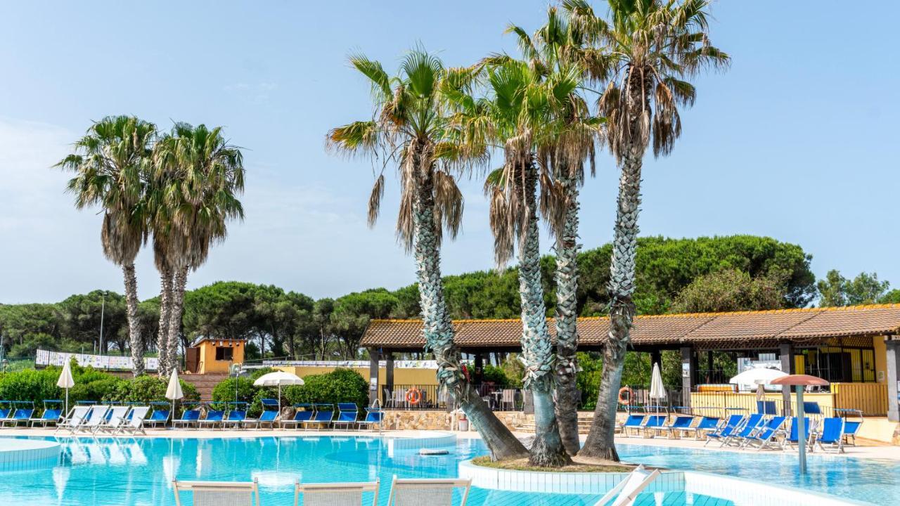 Horse Country Resort Congress & Spa - Hotel Ribot أربورْيا المظهر الخارجي الصورة