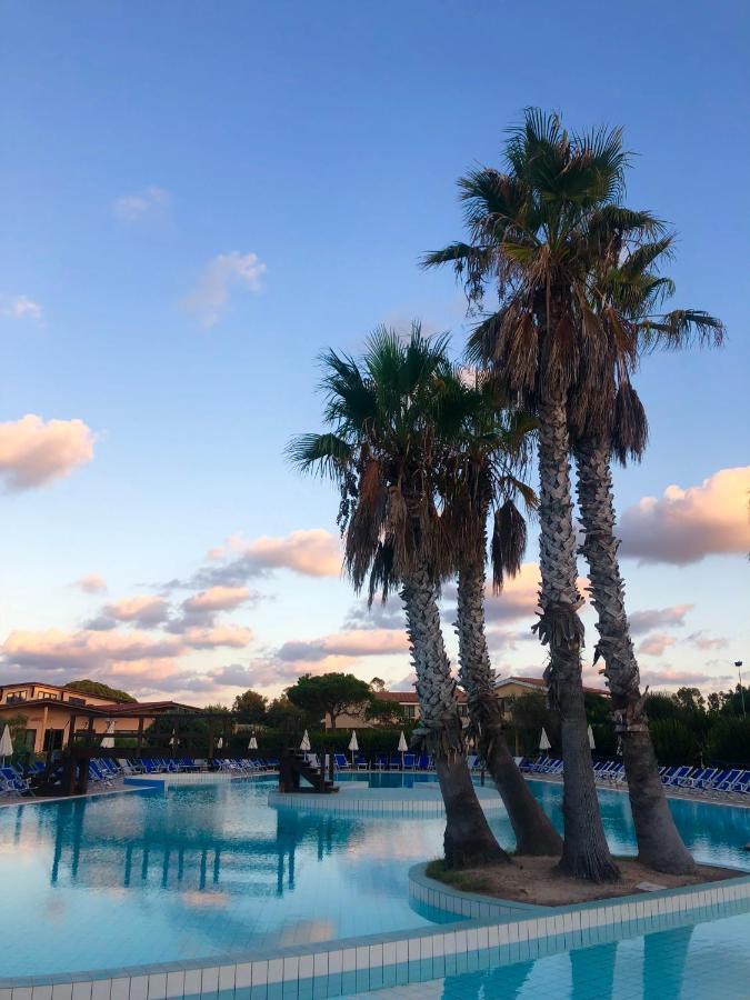 Horse Country Resort Congress & Spa - Hotel Ribot أربورْيا المظهر الخارجي الصورة