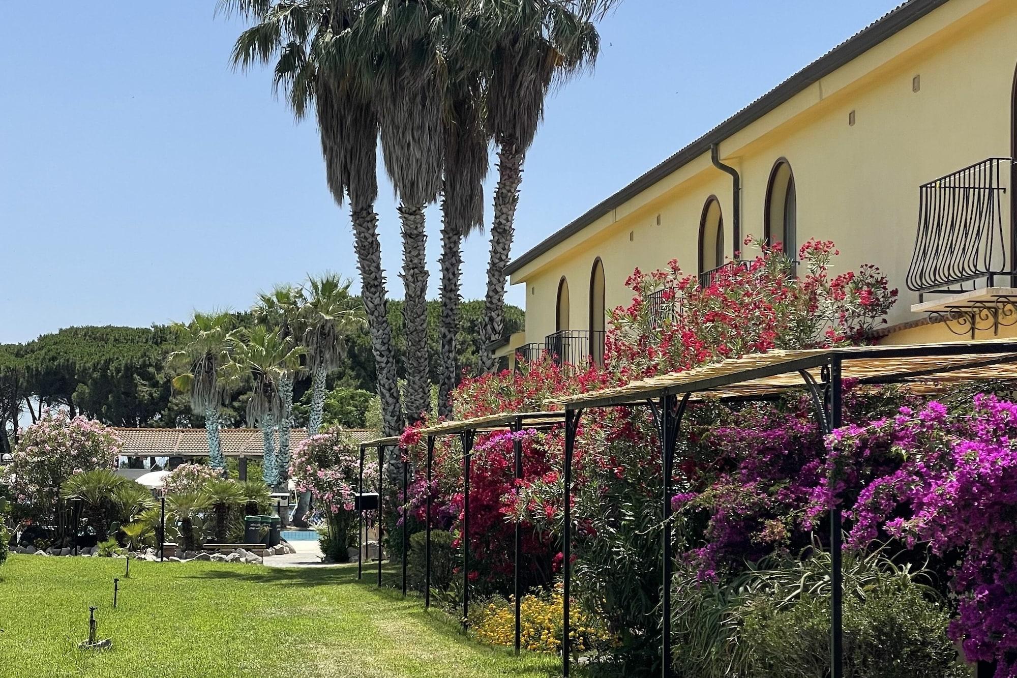 Horse Country Resort Congress & Spa - Hotel Ribot أربورْيا المظهر الخارجي الصورة