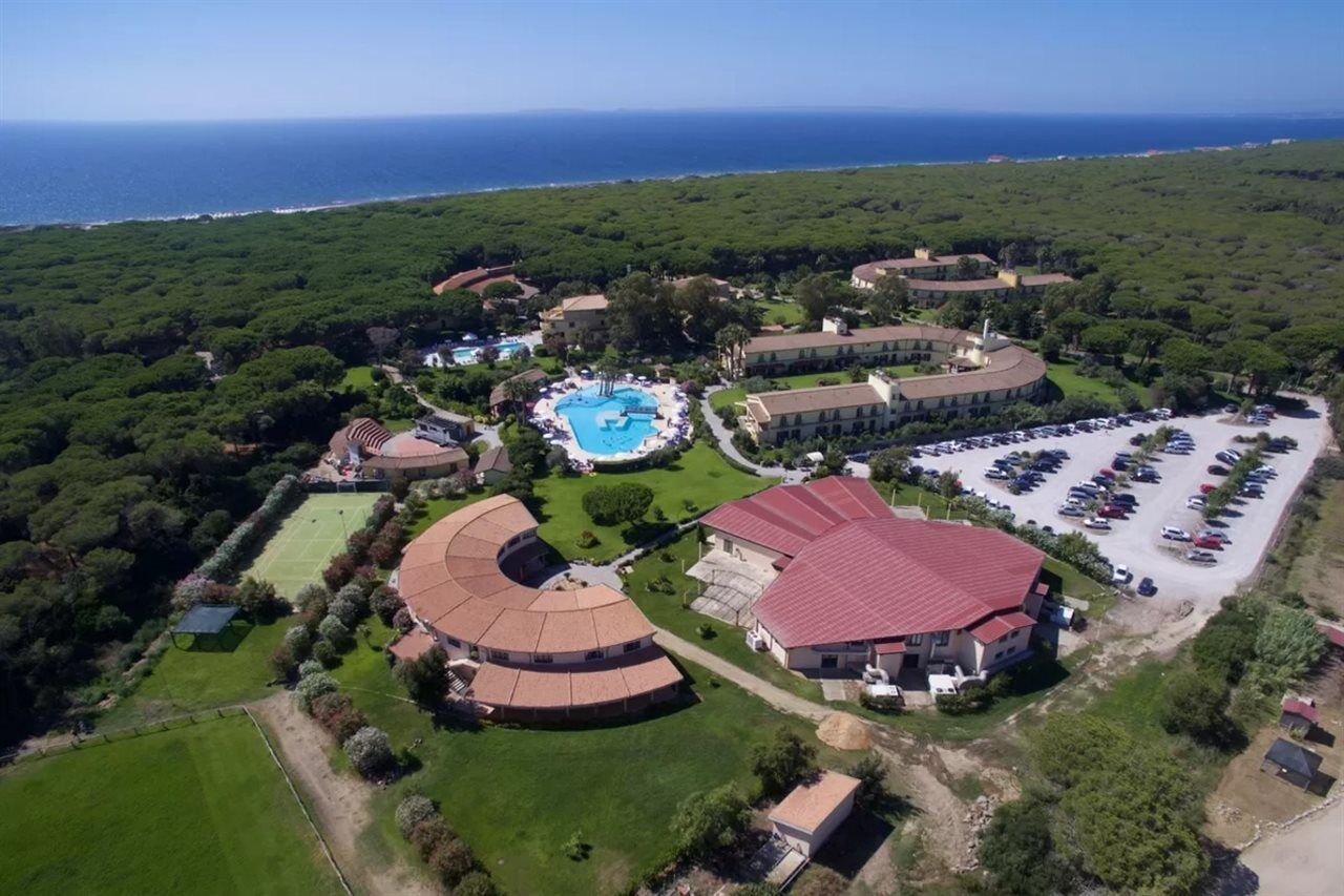 Horse Country Resort Congress & Spa - Hotel Ribot أربورْيا المظهر الخارجي الصورة