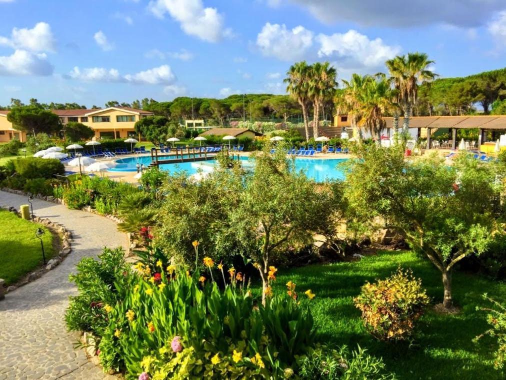 Horse Country Resort Congress & Spa - Hotel Ribot أربورْيا المظهر الخارجي الصورة