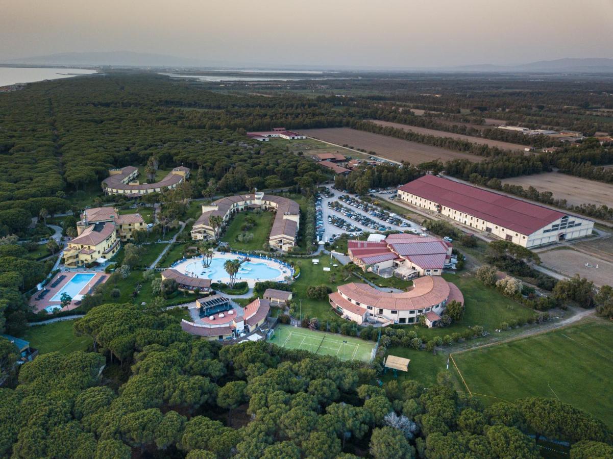 Horse Country Resort Congress & Spa - Hotel Ribot أربورْيا المظهر الخارجي الصورة