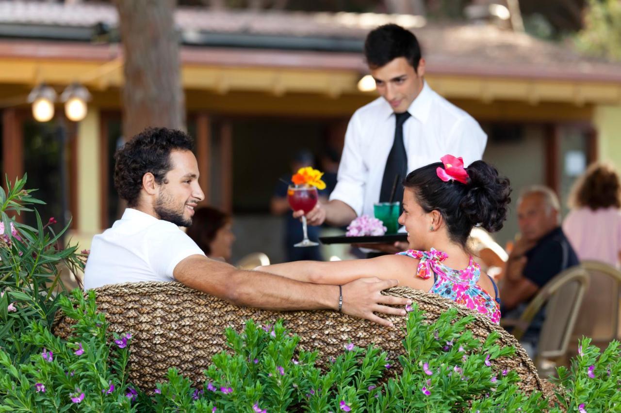Horse Country Resort Congress & Spa - Hotel Ribot أربورْيا المظهر الخارجي الصورة