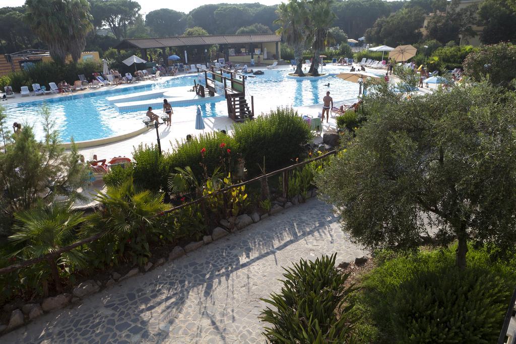 Horse Country Resort Congress & Spa - Hotel Ribot أربورْيا المظهر الخارجي الصورة